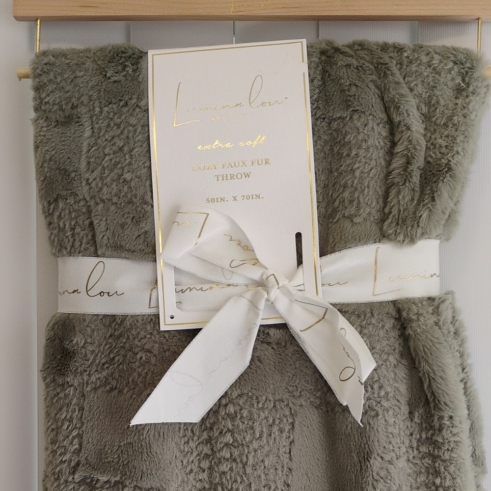 Lumina Lou Faux Fur Throw Blanket
